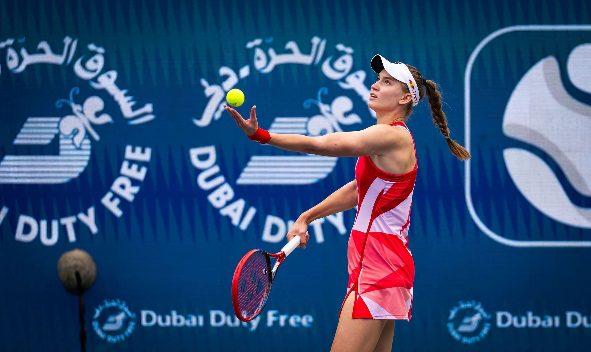 Elena Labakina depicted at the 2025 Dubai Tennis Championship | Image source: Getty