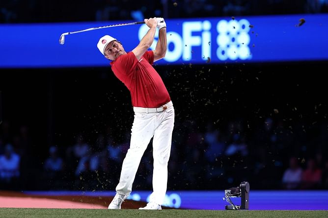 Kevin Kisner says he had never hit a golf ball with 'people yelling he sucks' until TGL