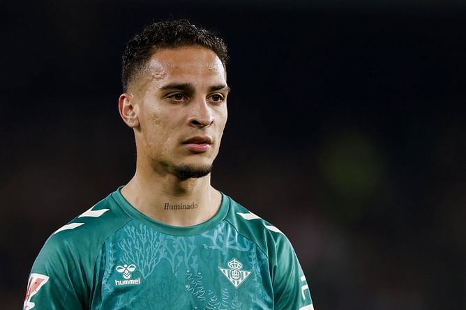 “I wake up every day with a smile” - Antony opens up on new-found form at Real Betis following Manchester United struggles