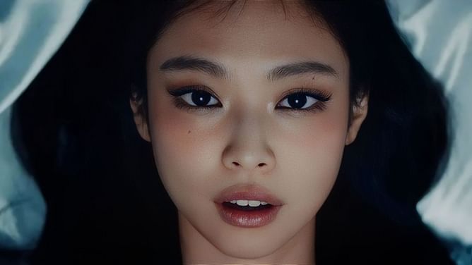 "Jennie the hitmaker" - Fans celebrate as the BLACKPINK member's "Love Hangover" ft. Dominic Fike debuts at #4 on the Worldwide iTunes Song Chart