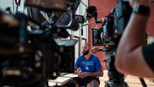 Court of Gold thrives on interesting interviews with beloved basketball players (Image via Netflix)