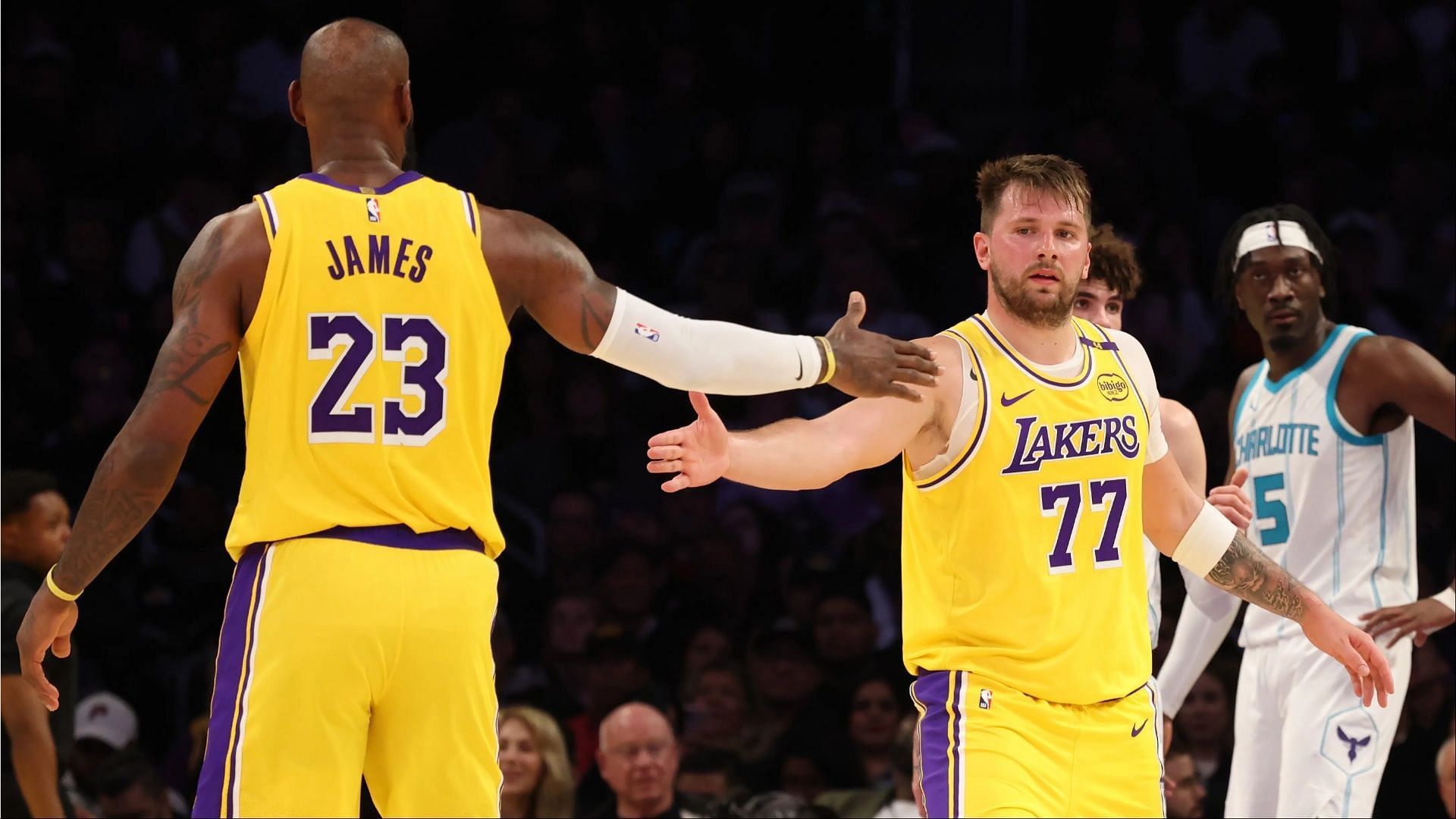 Luka Doncic celebrates iconic first connection with LeBron James ahead of Lakers-Mavericks game. (Photo: IMAGN)