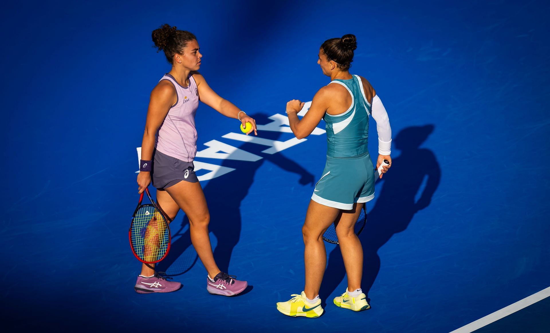 Jasmine Paolini and Sara Errani pictured at the 2025 Qatar Open | Image Source: Getty