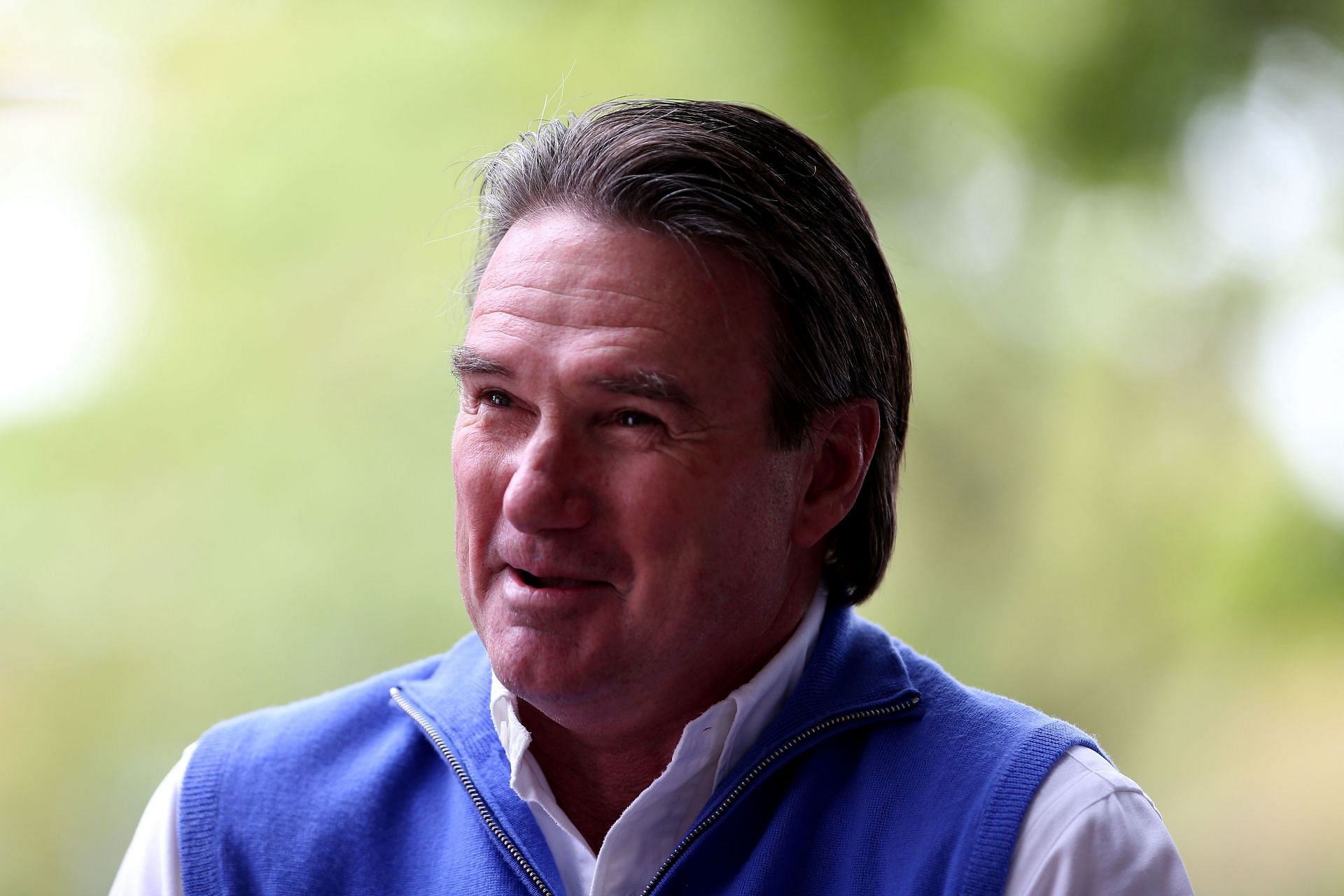 Jimmy Connors speaking to the press [Image Source: Getty Images]