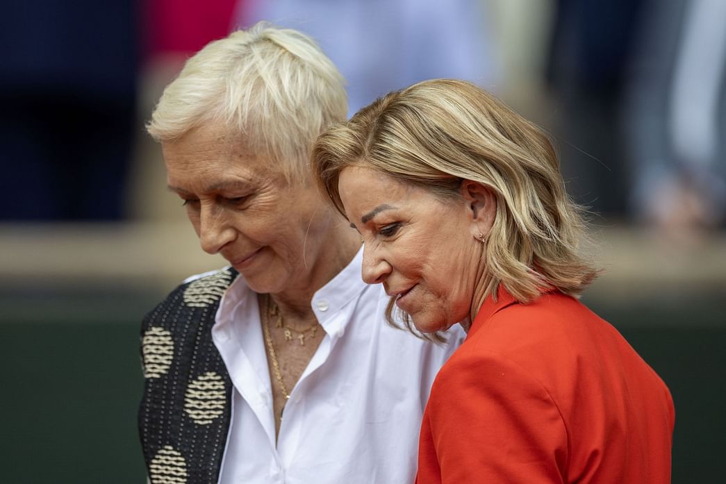 Chris Evert sends touching message to Martina Navratilova and wife Julia Lemigova on their 10th
