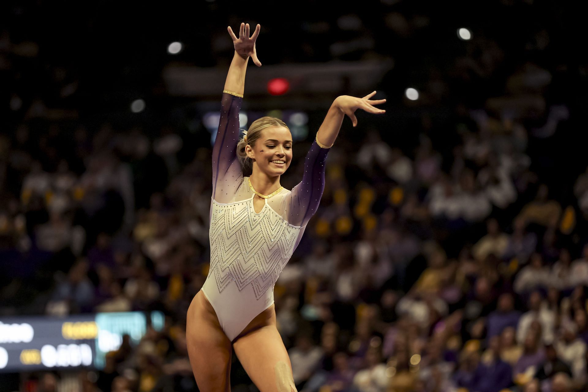 Olivia Dunne performs against the Iowa State Cyclones on January 3, 2025 (Photo by Derick E. Hingle/Getty Images)