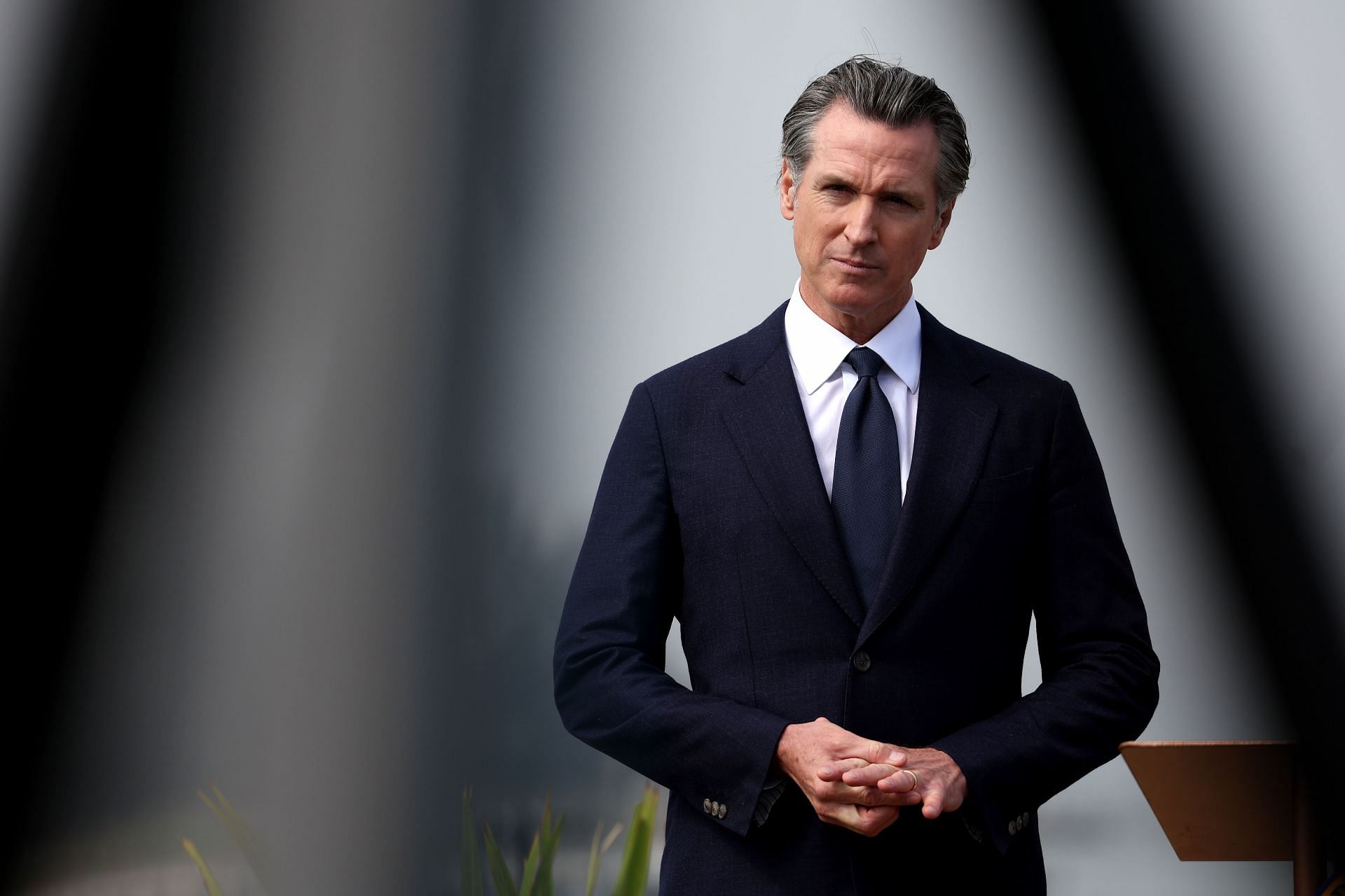 California Gov. Newsom And West Coast Leaders Sign Climate Agreement - Source: Getty