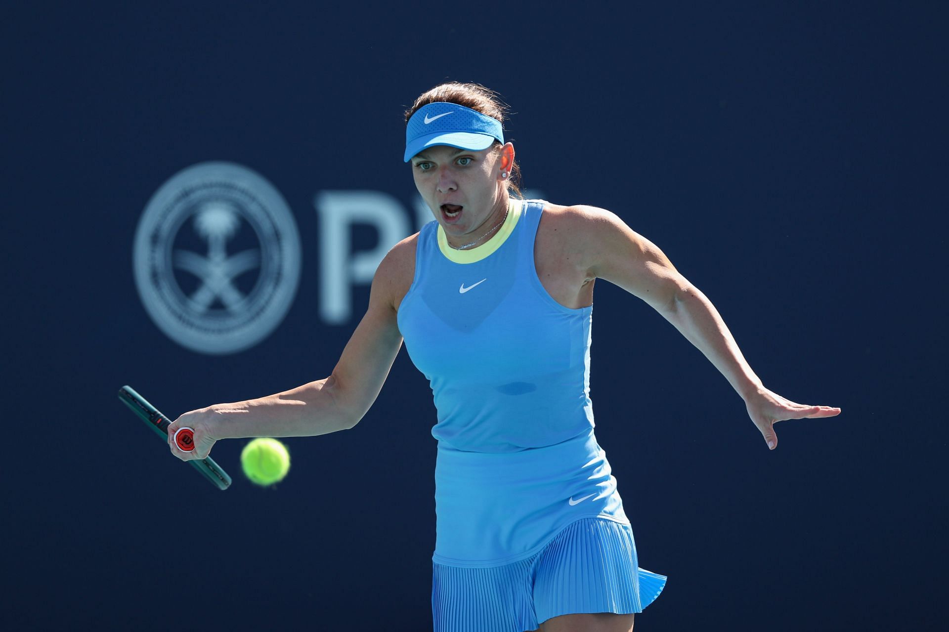 Halep in action at the 2024 Miami Open (Source: Getty)