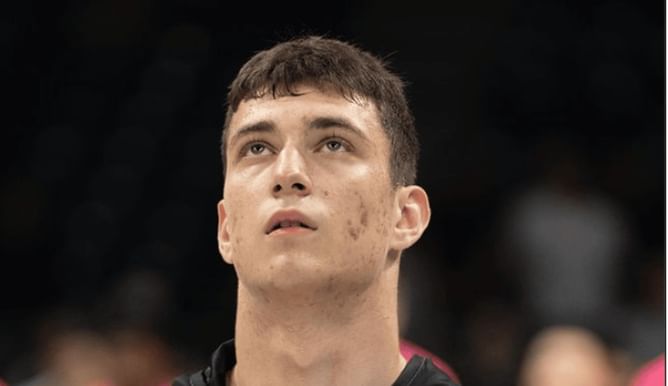 "3 schools I’d have on my list for sure": Hoops fans react as 7-foot Serbian Aleksa Dimitrijević to visit three major college basketball programs