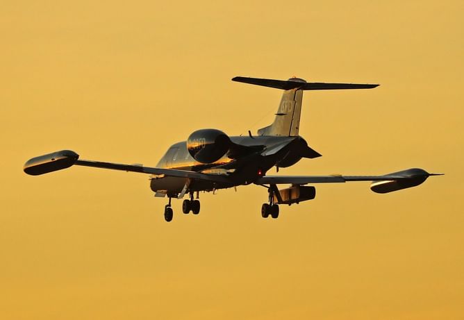 "Proof we live in a simulation"— Internet reacts to private jet collision at Scottsdale Airport runway, leading to one casualty so far