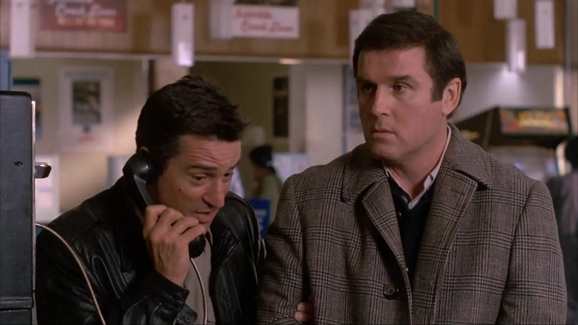 A still from the movie Midnight Run (Image via Amazon)