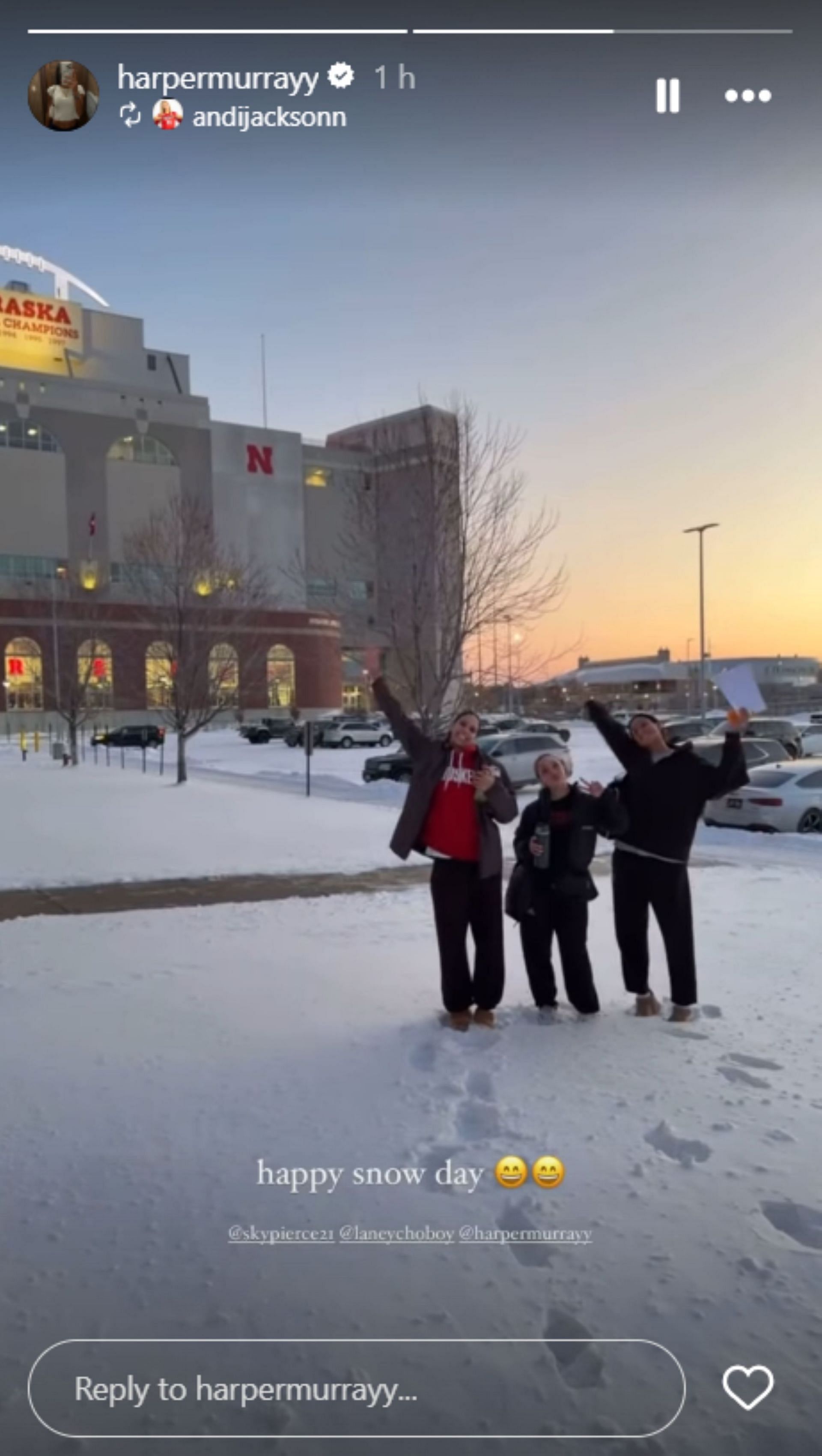 Andi Jackson enjoyed a snowy day with Harper Murray; Instagram - @harpermurrayy