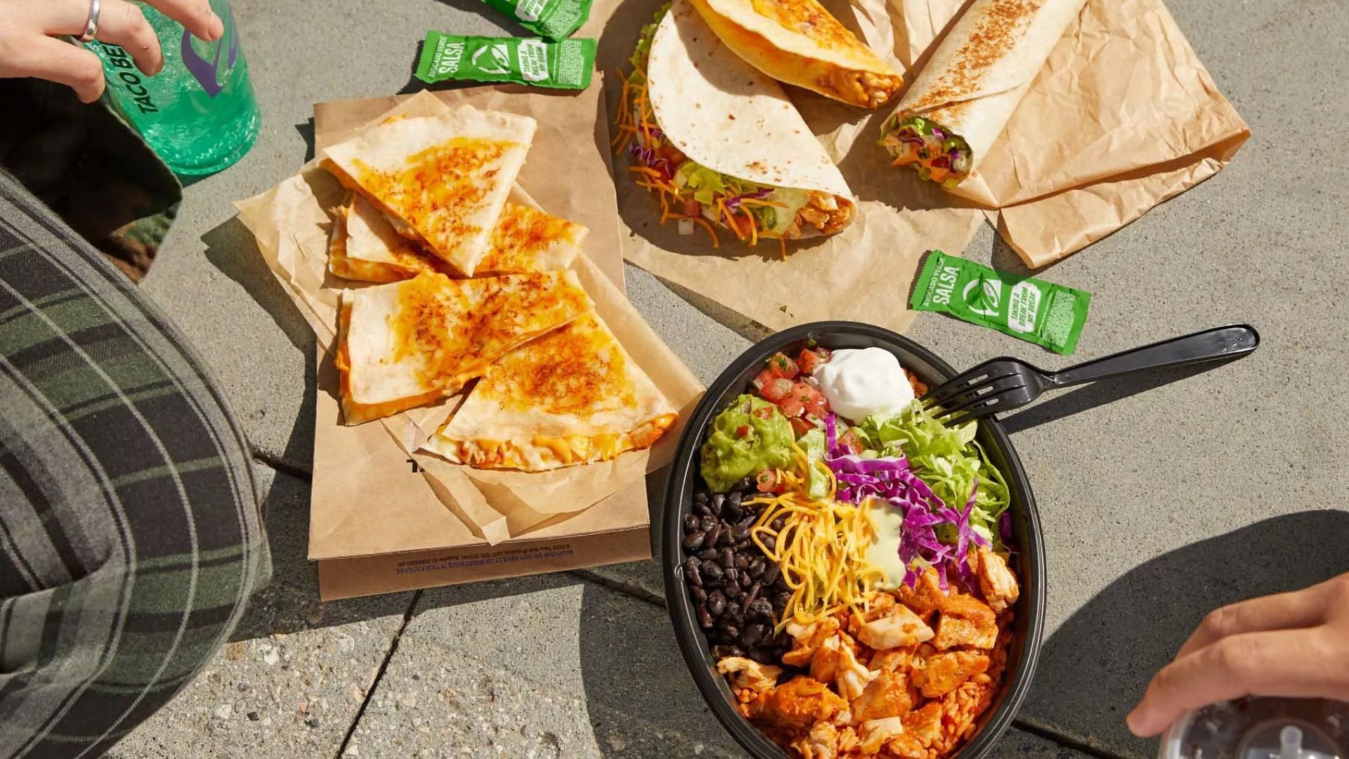 Taco Bell&#039;s Cantina Chicken lineup (Image via Taco Bell)