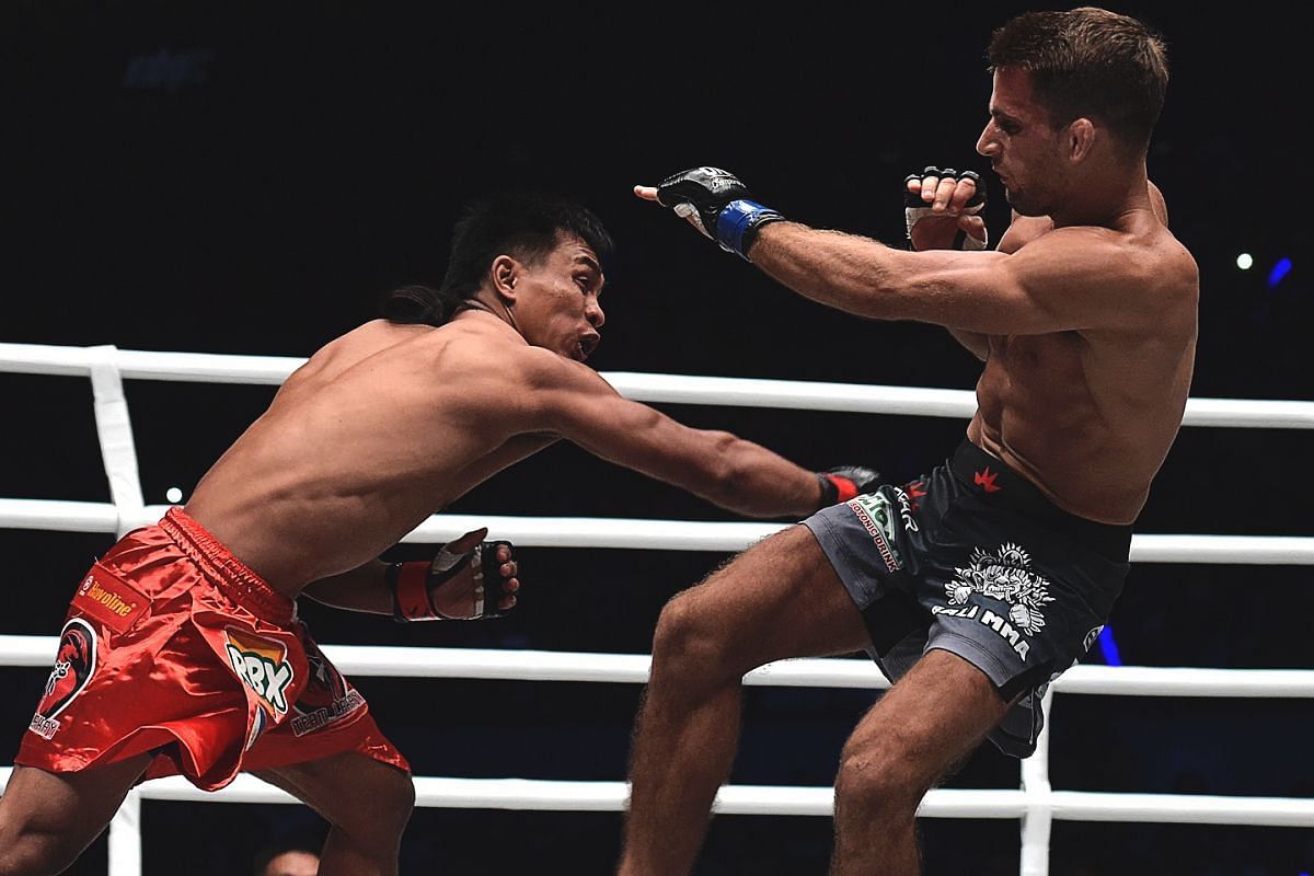 Kevin Belingon (left), Andrew Leone (right) [Photo via ONE Championship]