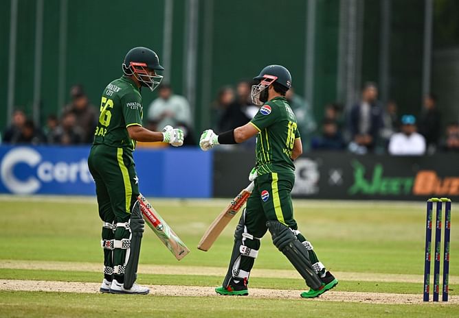 “Will get back to everyone” - Pakistan’s star batter shares social media post about losing phone