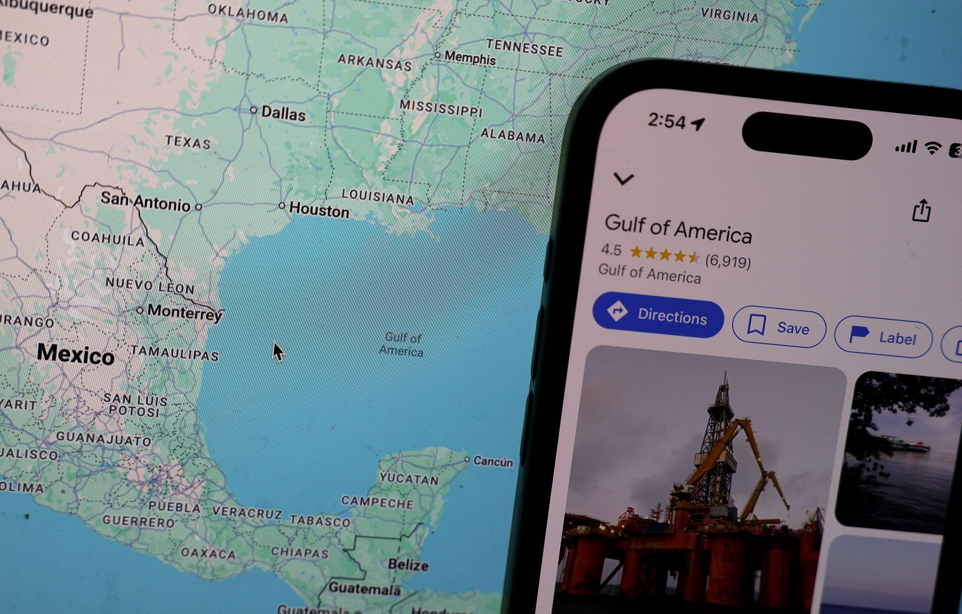 Google To Change Gulf Of Mexico To Gulf Of America On Maps App - Image via Getty