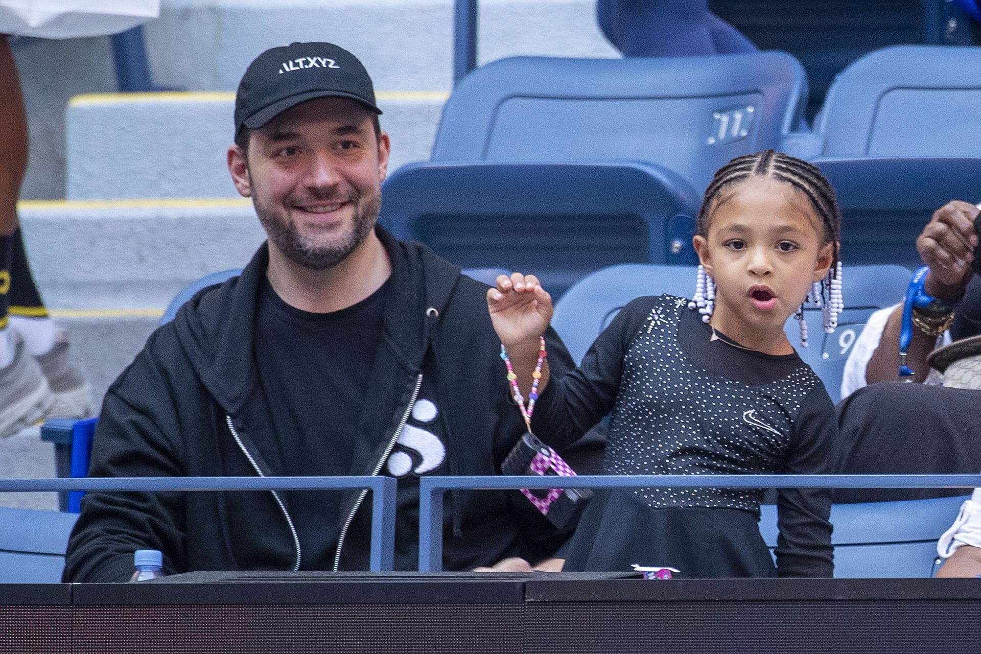 Serena Williams&#039; husband Alexis Ohanian and daughter Olympia at the US Open Tennis Championship 2022 - Source: Getty