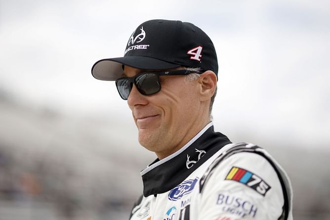 Kevin Harvick delivers a cheeky comeback to son Keelan’s “excited” take on their upcoming CARS Tour battle