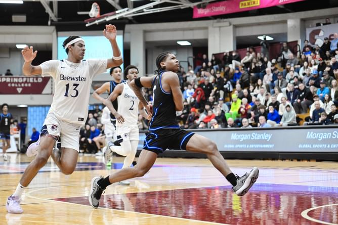 "Bro is bringing Arkansas a Natty": Hoops fans react as Darius Acuff shrugs off his injury to lead IMG academy to an overtime victory