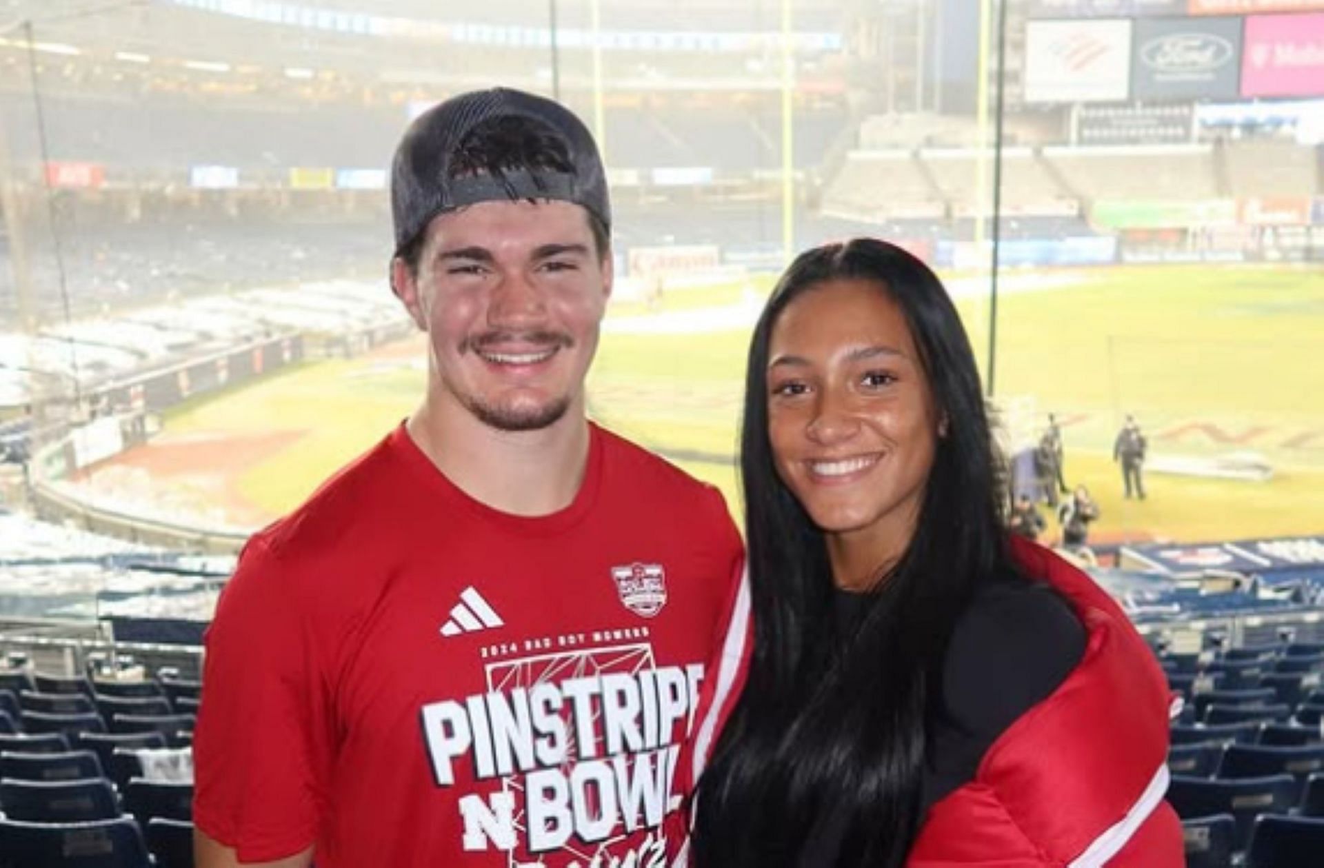 Harper and her boyfriend and the Pinstripe Bowl; Instagram - @harpermurrayy