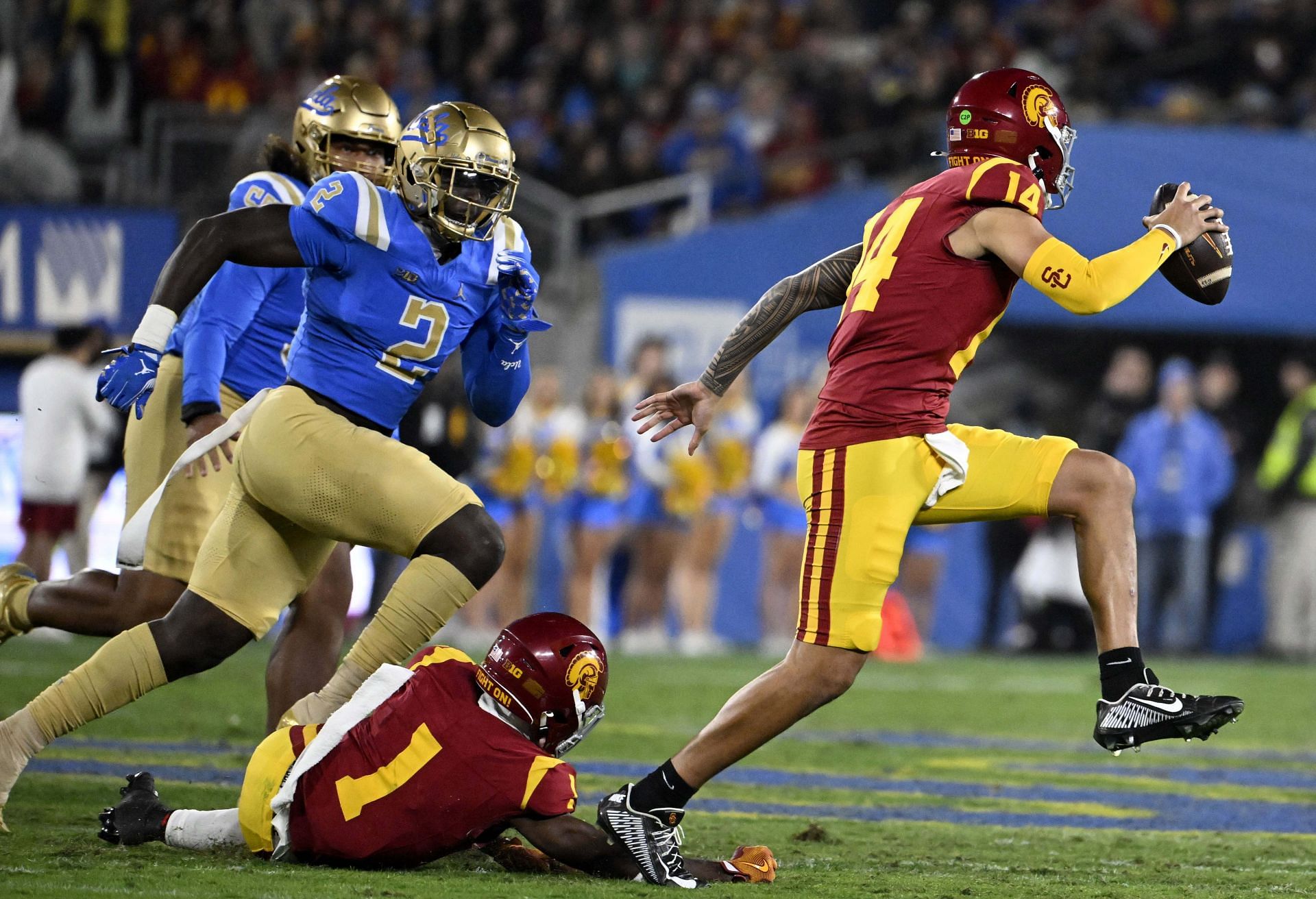 Oluwafemi Oladejo during USC Trojans defeated the UCLA Bruins 19-13 to win an NCAA Football game. - Source: Getty