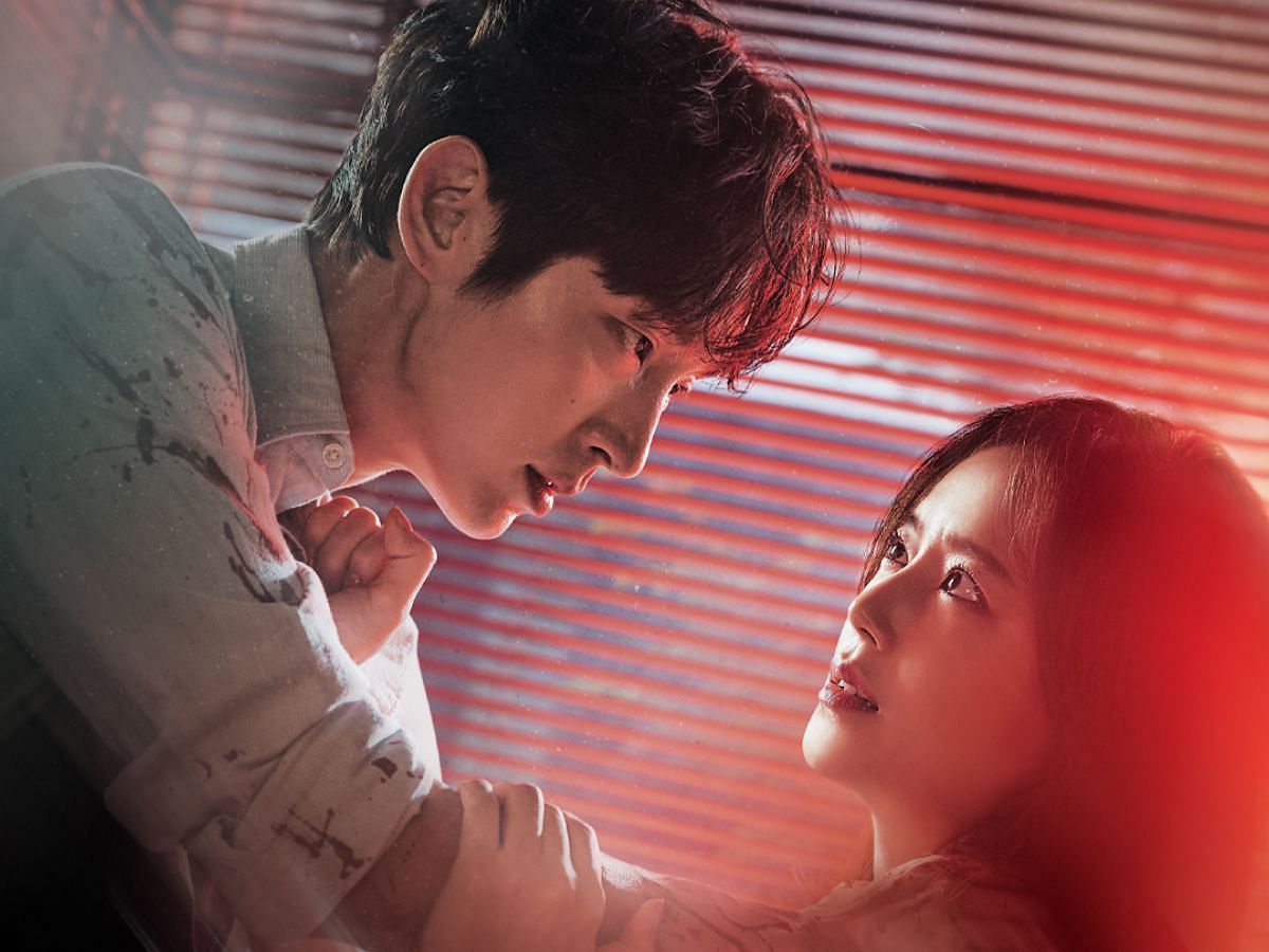 Lee Joon-gi and Moon Chae-won in Flower of Evil (Image via Viki)