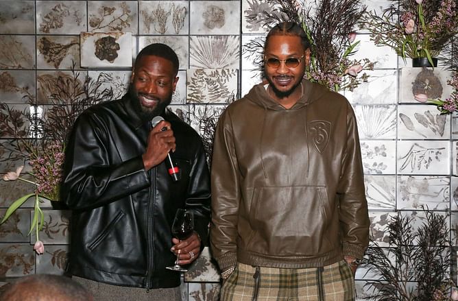 Fever guard Sydney Colson hilariously reacts to Dwyane Wade roasting Carmelo Anthony over his statue