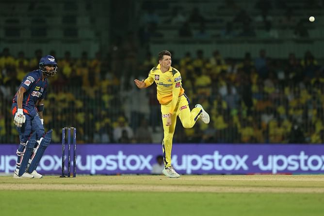 3 MI players in IPL 2025 who were earlier in CSK ft. Mitchell Santner