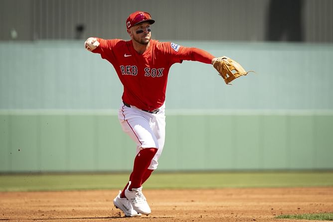Alex Bregman, Tarik Skubal, Bobby Witt Jr. & other MLB stars reveal their favorite things about Opening Day