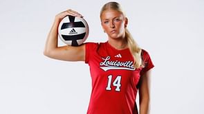 Ex-Louisville Volleyball player Anna DeBeer reacts to receiving heartfelt praise from Indy Ignite teammate Sydney Hilley