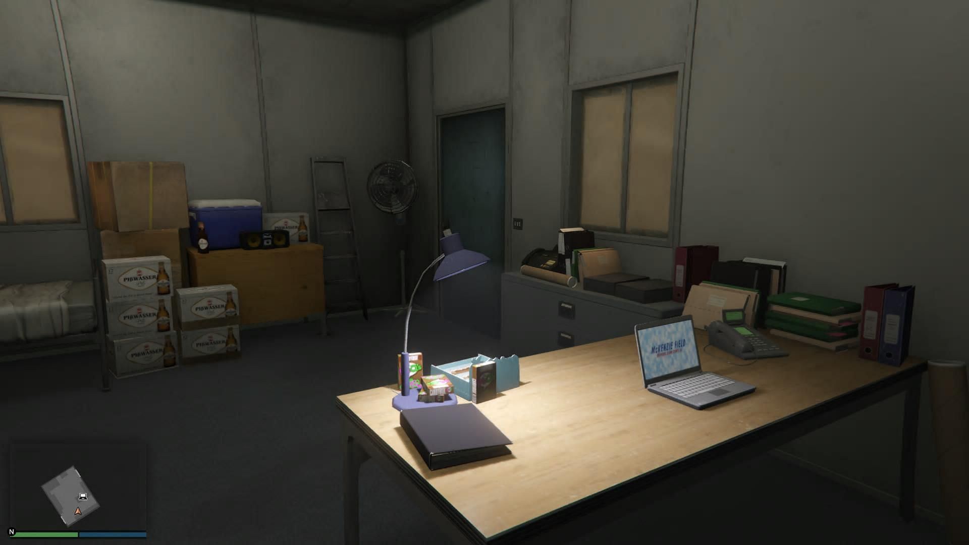 Start the GTA Online Oscar Guzman Flies Again missions from this laptop (Image via Rockstar Games)