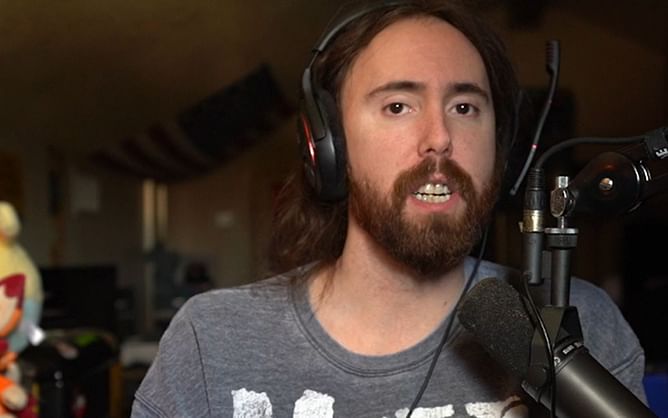 "Radical terrorist breeding ground": Asmongold says Redditors are "glorifying political violence"