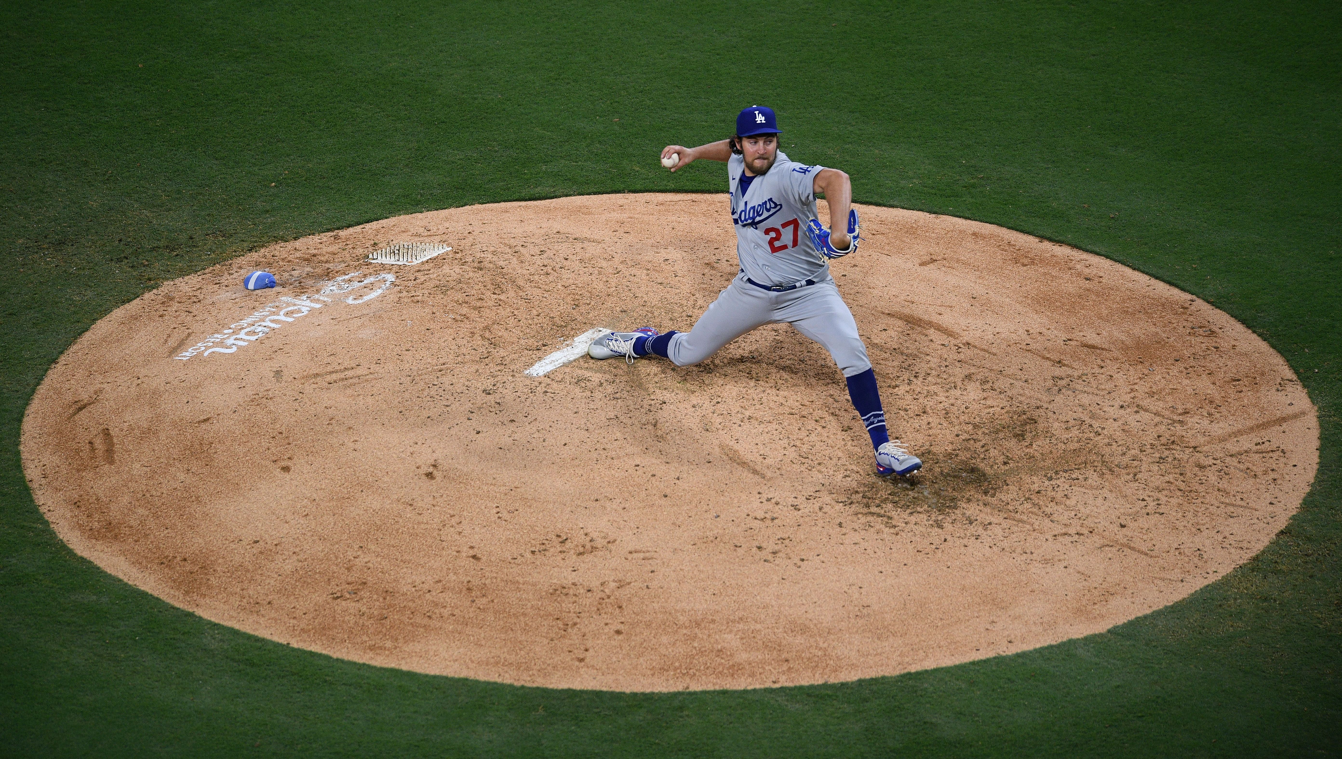 Trevor Bauer wants to pitch for the Yankees (Credits: IMAGN)