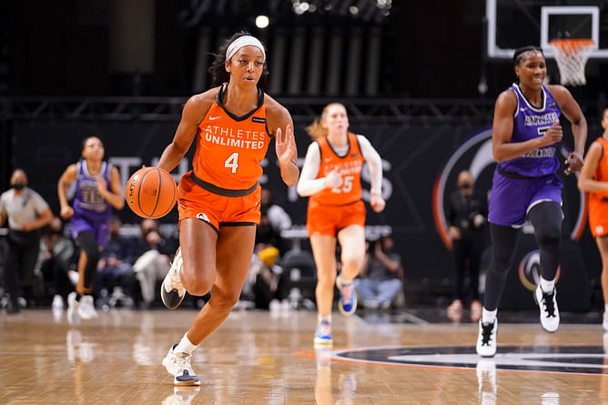 "Y’all can stop" - Seattle Storm's Lexie Brown playfully claps back at skeptics after highlight moment in AU Pro Basketball league