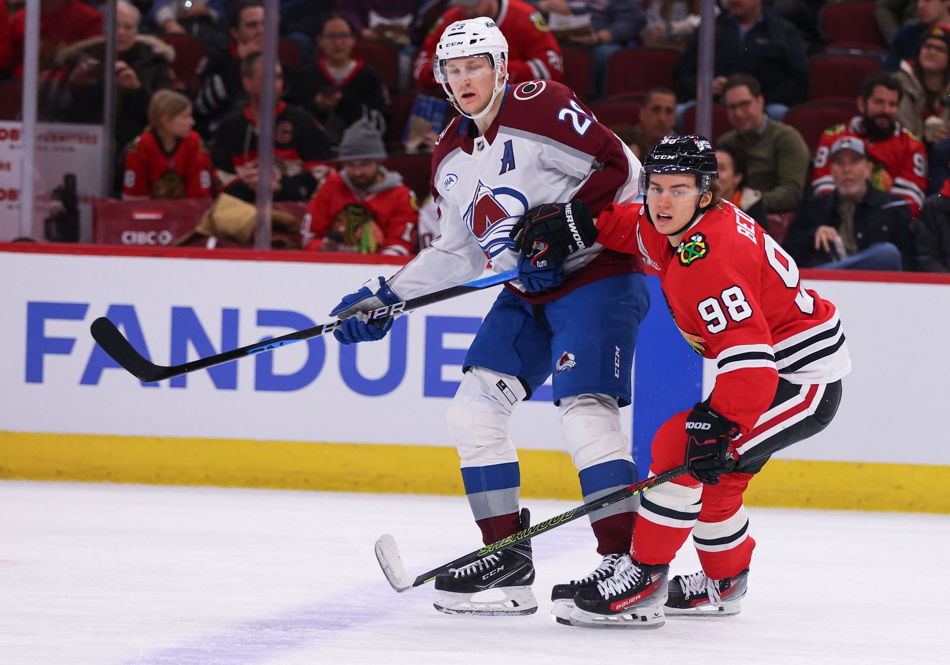 NHL: JAN 08 Avalanche at Blackhawks - Source: Getty