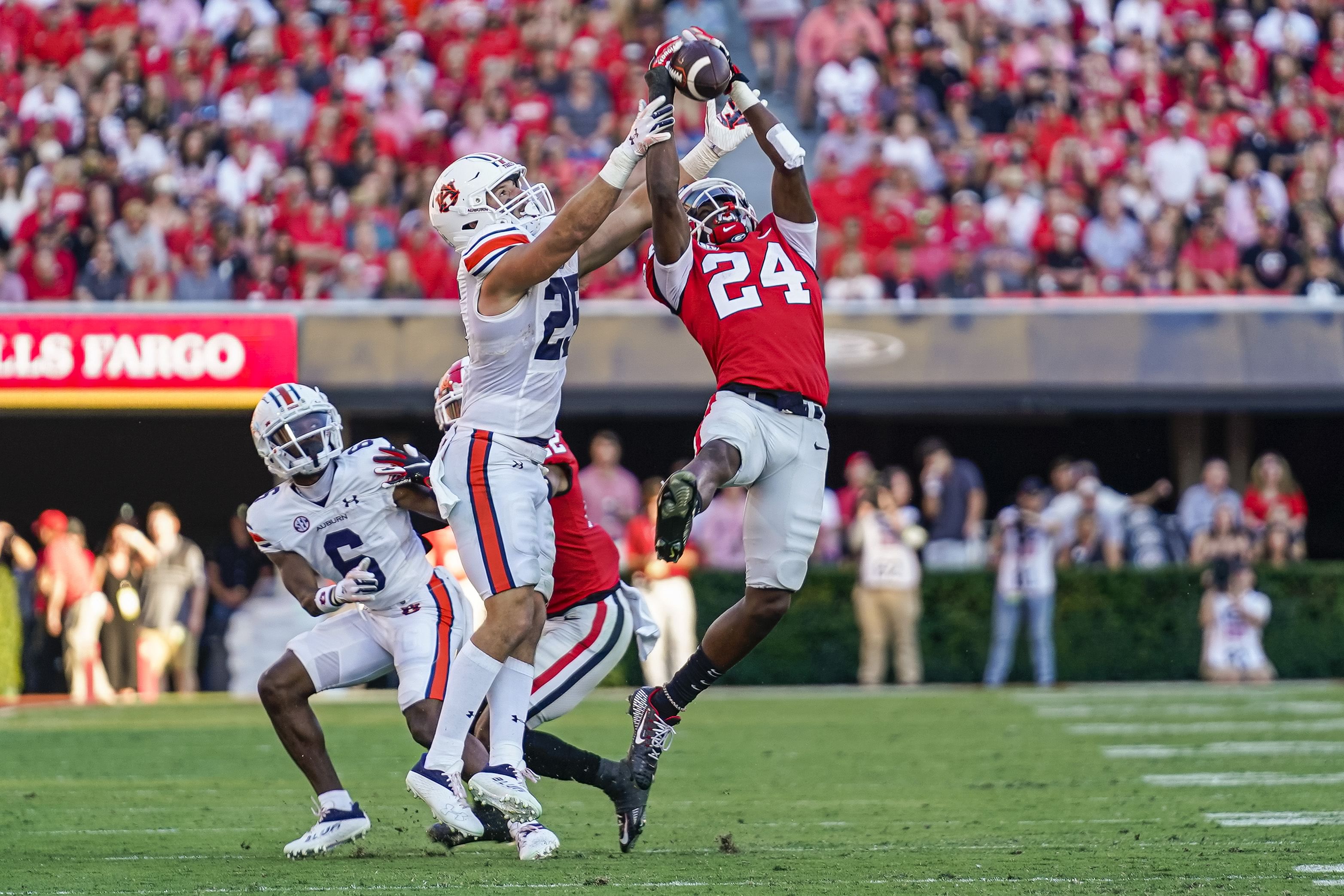 NCAA Football: Auburn at Georgia - Source: Imagn