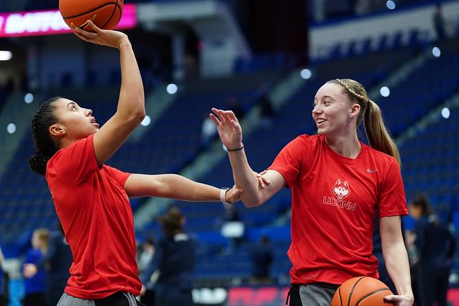 "Haters will say it’s fake": College hoops fans react to Azzi Fudd playing a fun prank on teammate Paige Bueckers on TikTok