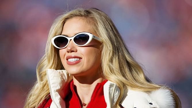 Chiefs' heiress Gracie Hunt flaunts toned physique after early morning gym grind