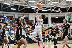 Syracuse basketball legend Brittney Skyes shows love to Tennessee commit Mia and Mya Pauldo as they pull off a comeback win