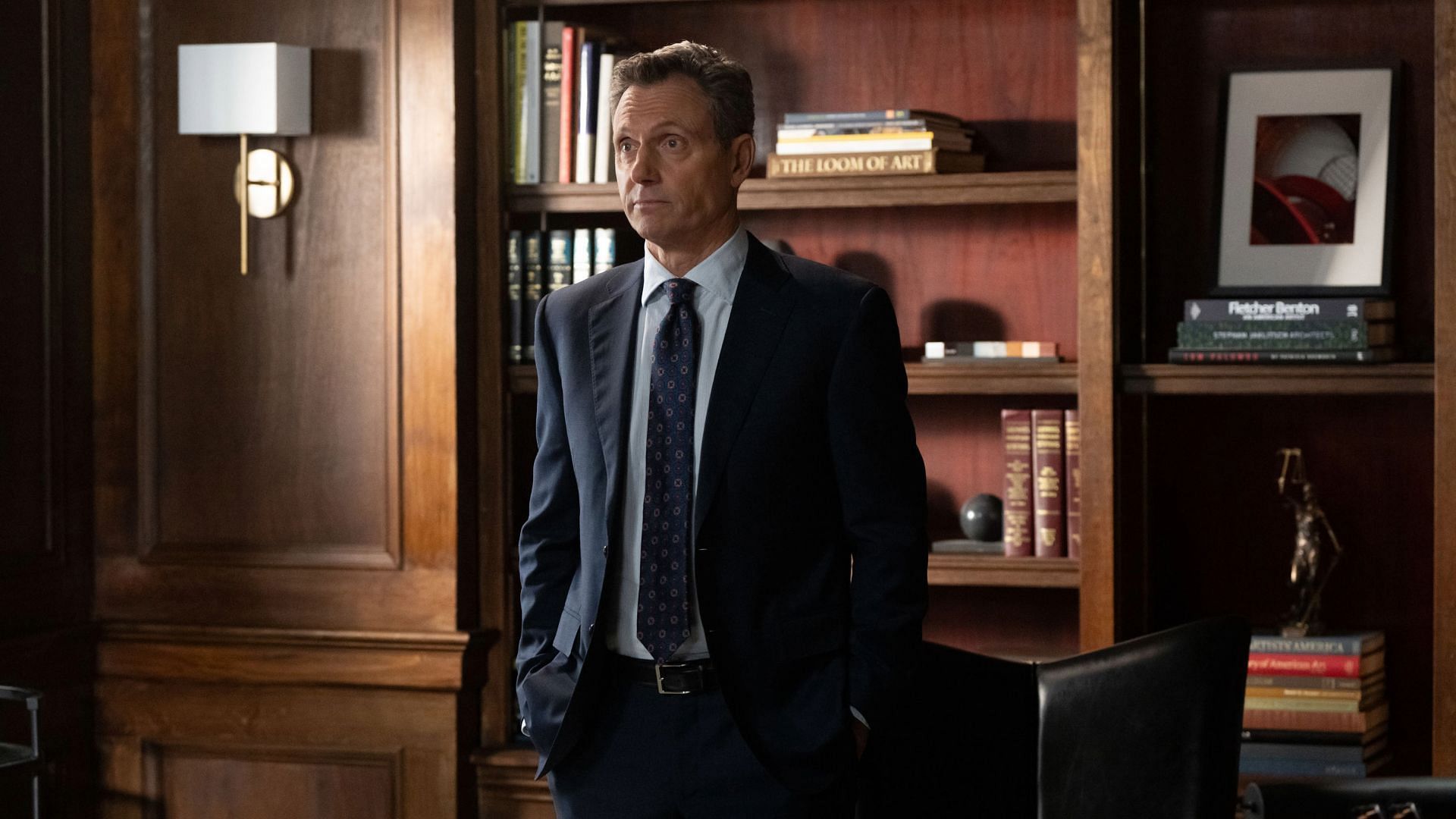 Tony Goldwyn as DA Nicholas Baxter (Image via X/@lawandordertv)