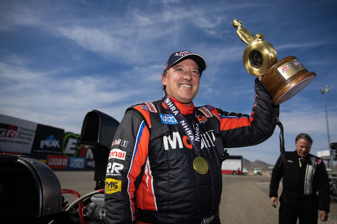 “Building momentum”: Tony Stewart ready to ‘make it count’ ahead of NHRA showdown