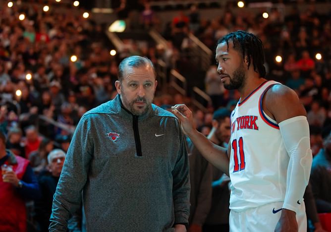 "Just gotta keep playin'": Tom Thibodeau makes his feelings clear about resting players after Jalen Brunson suffers sprained ankle in loss to Lakers