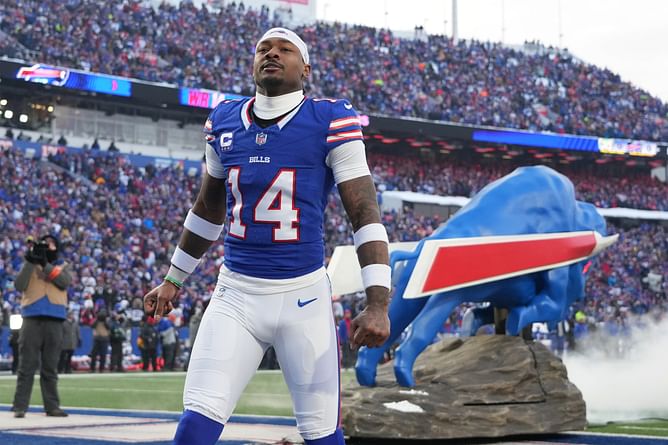 Patriots' Stefon Diggs drops major update after season-ending injury