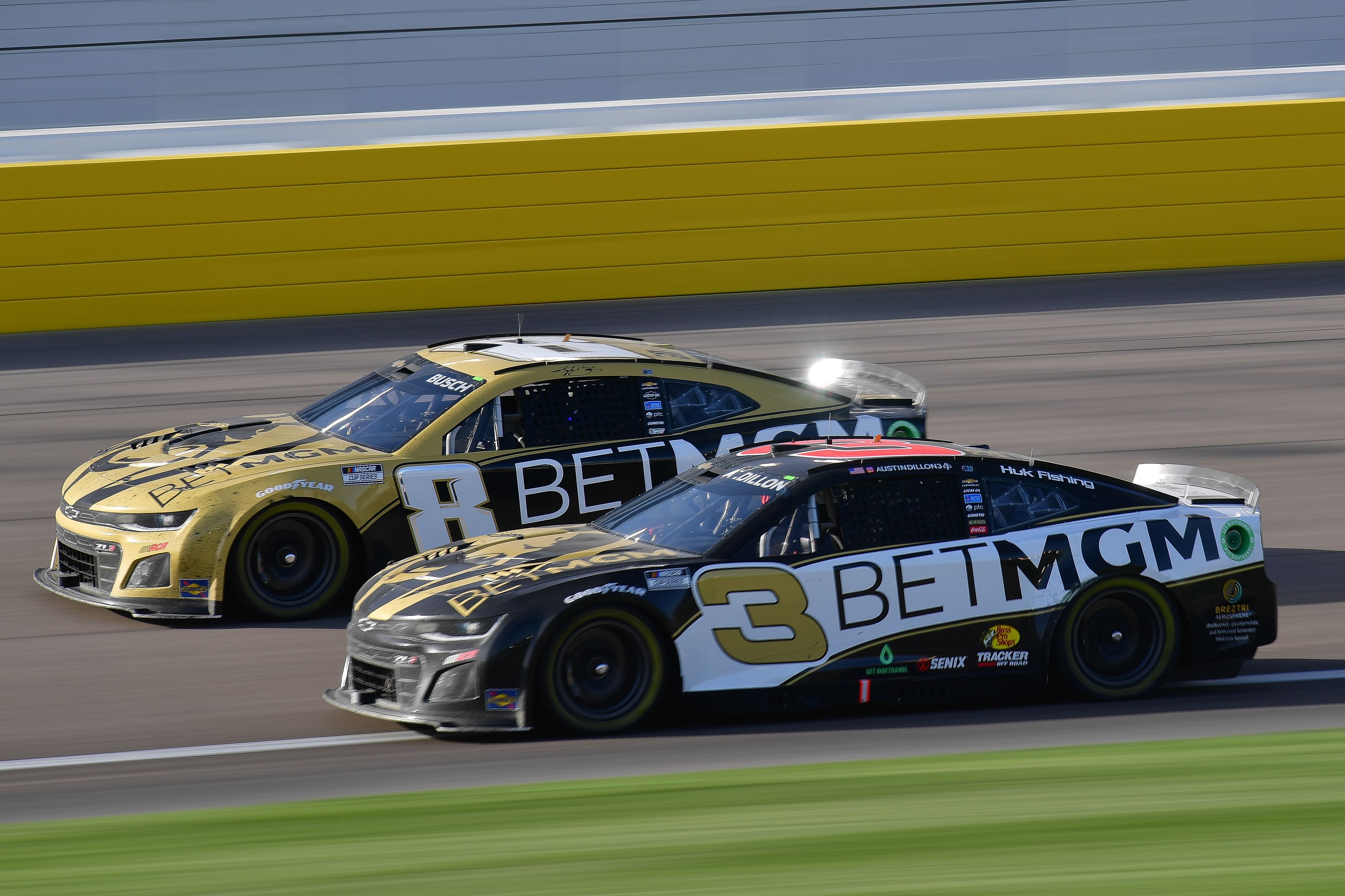 Kyle Busch (8) and driver Austin Dillon (3) race for position during the Pennzoil 400 at Las Vegas Motor Speedway - Source: Imagn