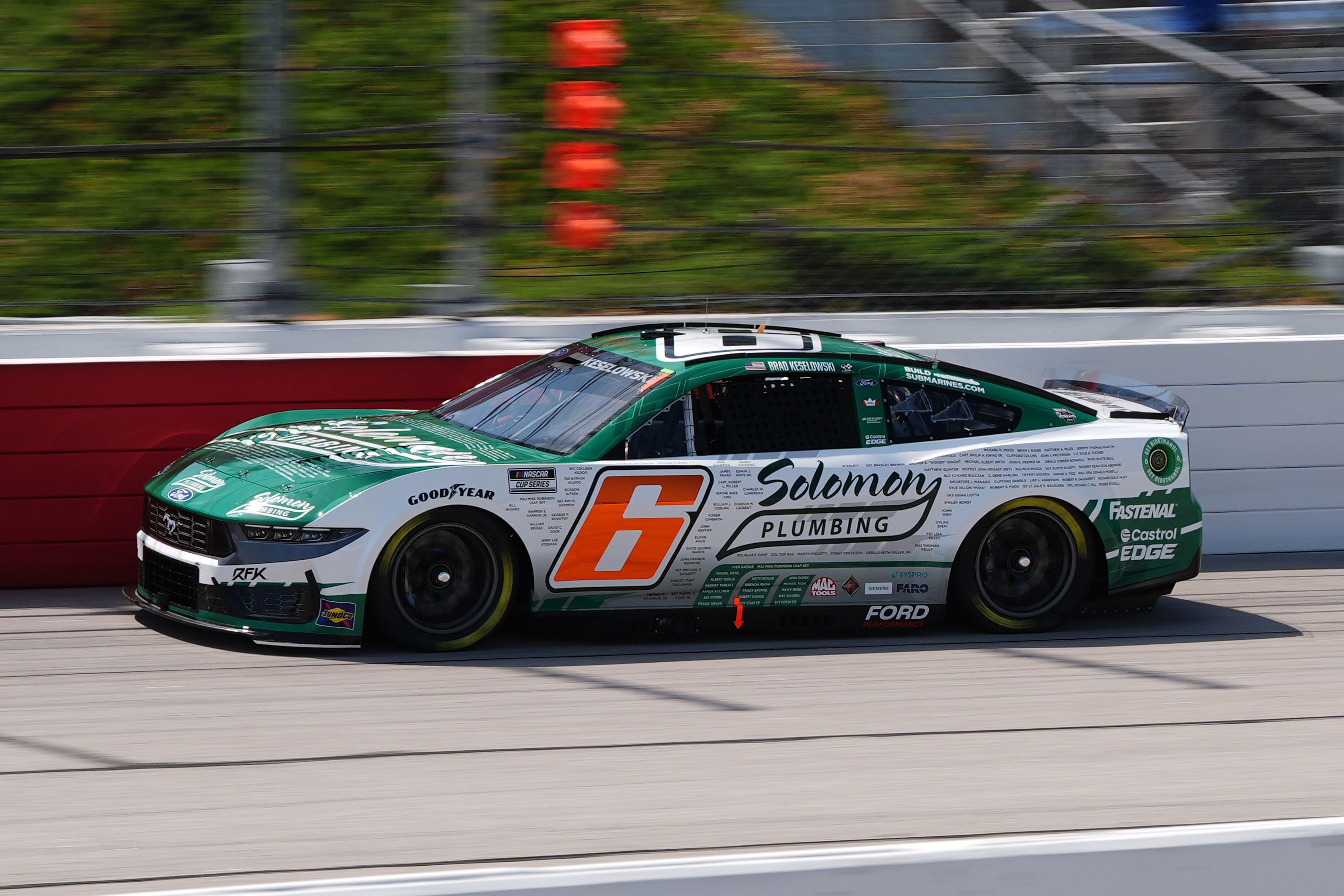 Brad Keselowski (6) honoring veteran heroes during 2024 Cook Out Southern 500- Source: Imagn