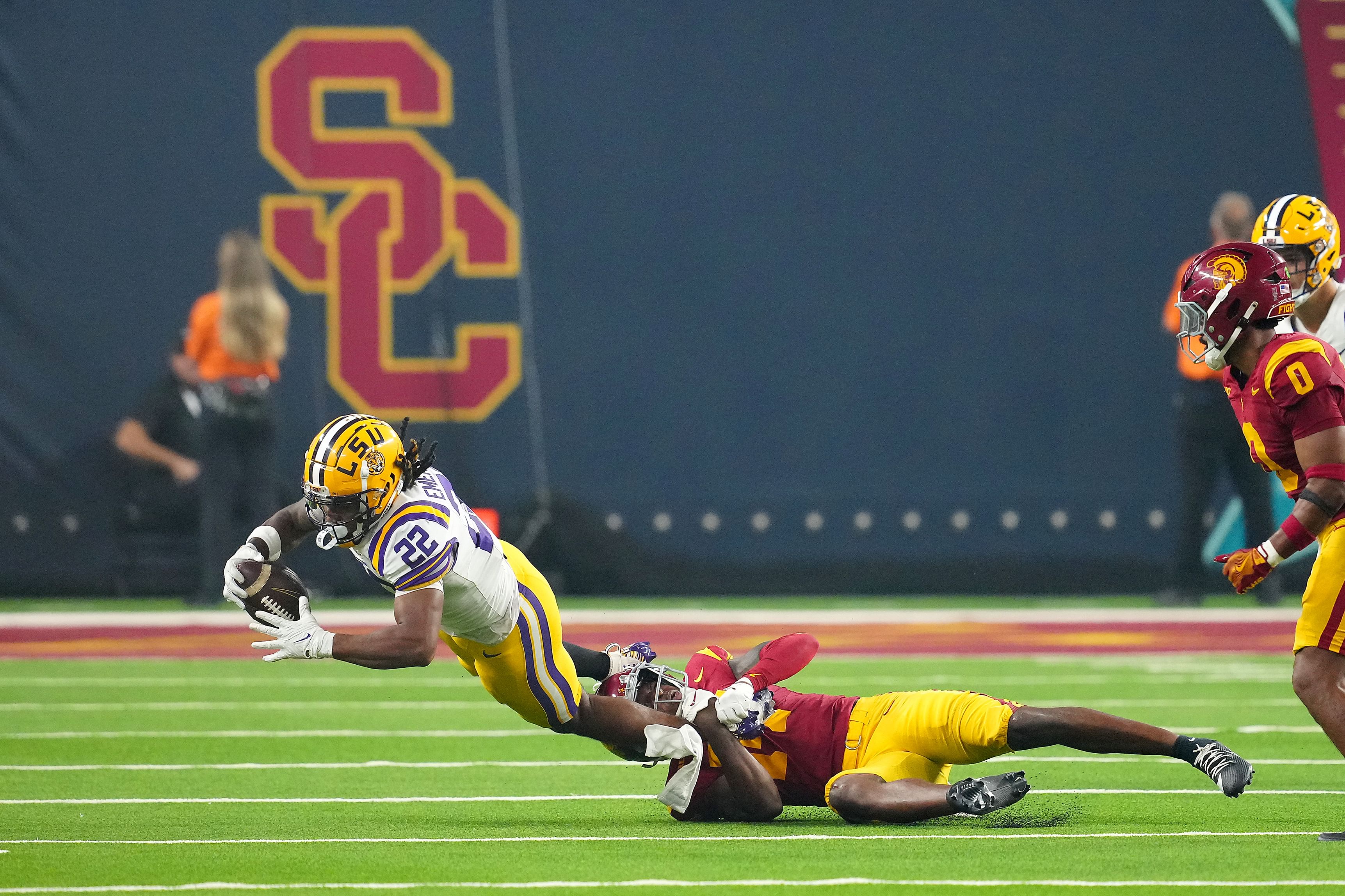 NCAA Football: Vegas Kickoff Classic-Southern California at Louisiana State - Source: Imagn