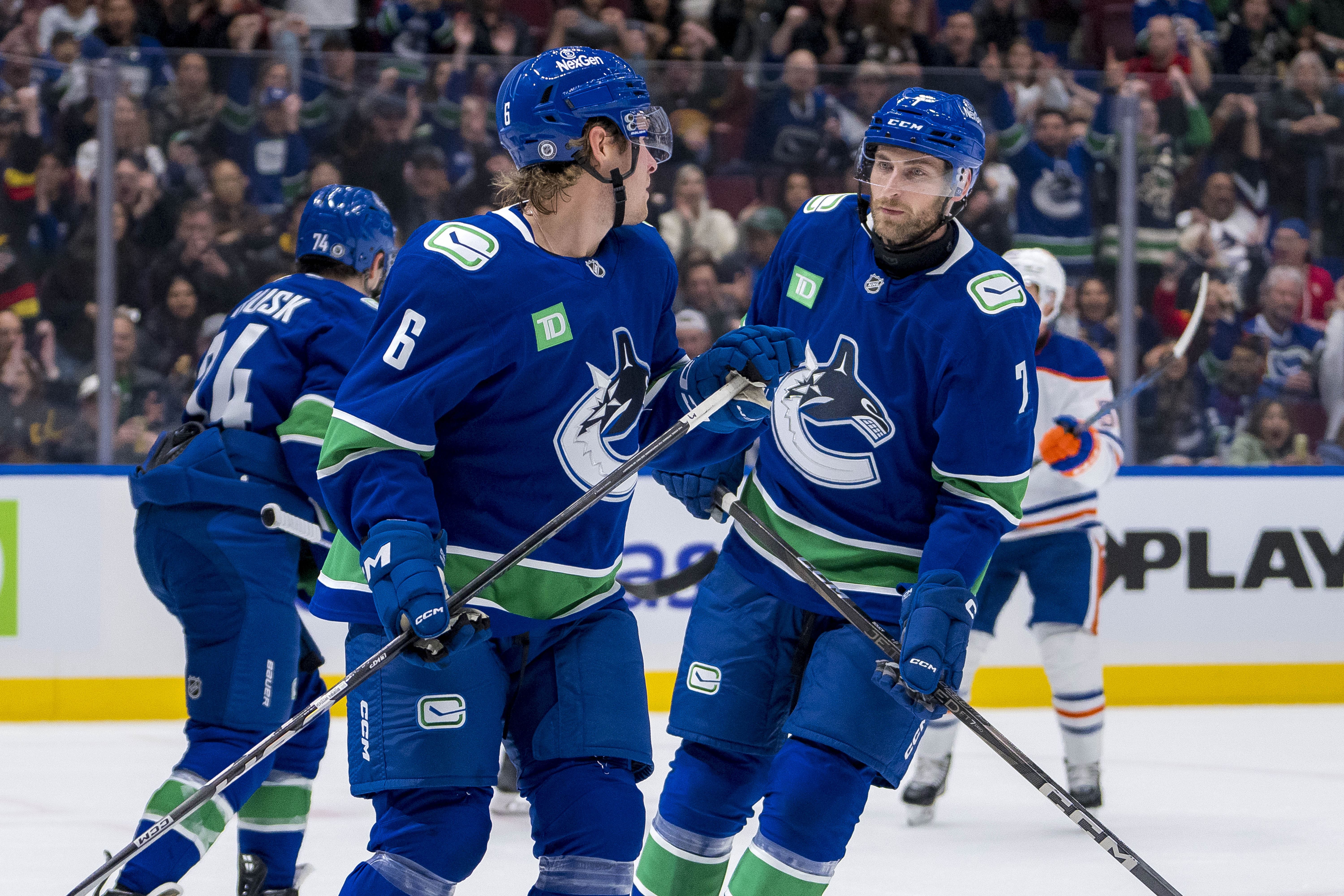 NHL: Edmonton Oilers at Vancouver Canucks - Source: Imagn