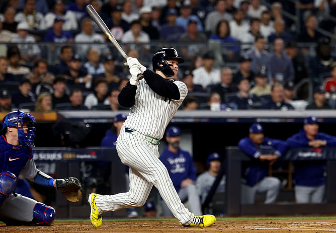 Former Yankees star still waiting for first MLB offer since hitting free agency: Report