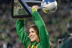 Kelly Graves’ Oregon set to welcome back Sabrina Ionescu and Nyara Sabally for preseason exhibition game
