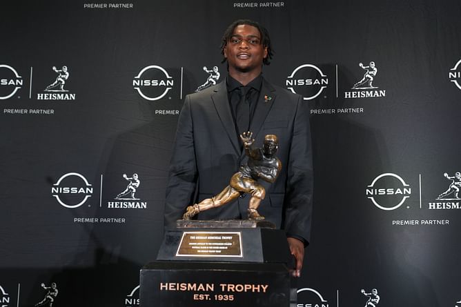"Do they see Cam Ward as a franchise setter?" - Louis Riddick makes opinion known on Titans' approach for QB heading into draft